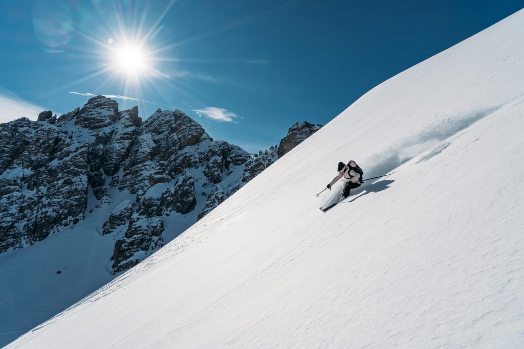 Hadley Hammer Powder Skiing